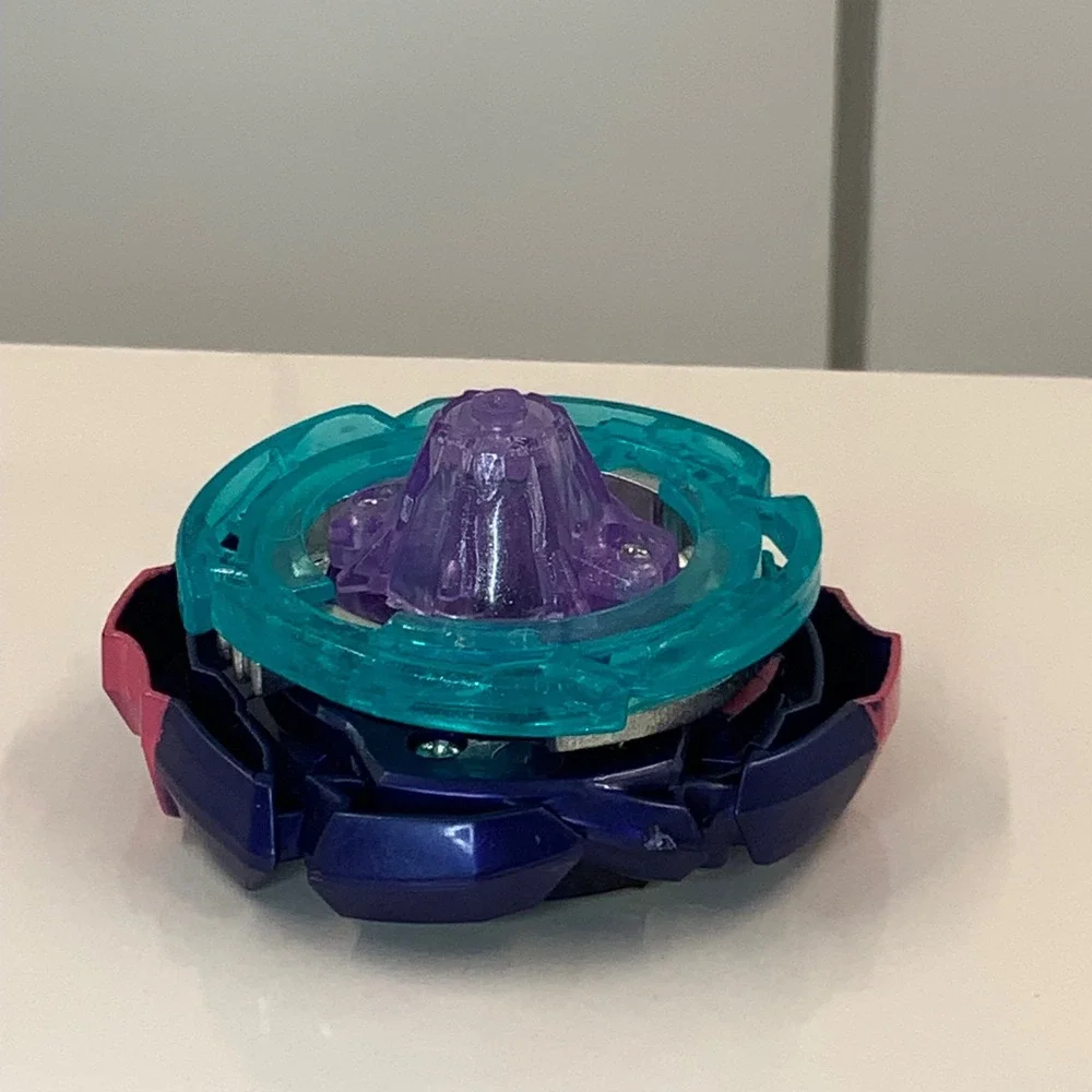 Takara‎ Tomy Beyblade Burst B-142 Judgment Joker Blue Pink Gold